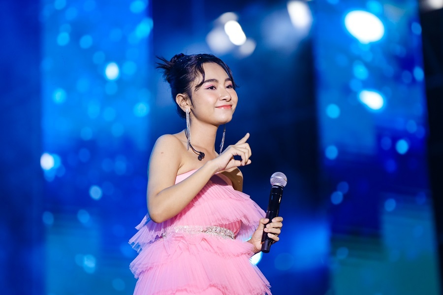 Kayon - nữ ca sĩ độc quyền của Tập đoàn IMC ngày càng trưởng thành trên con đường âm nhạc